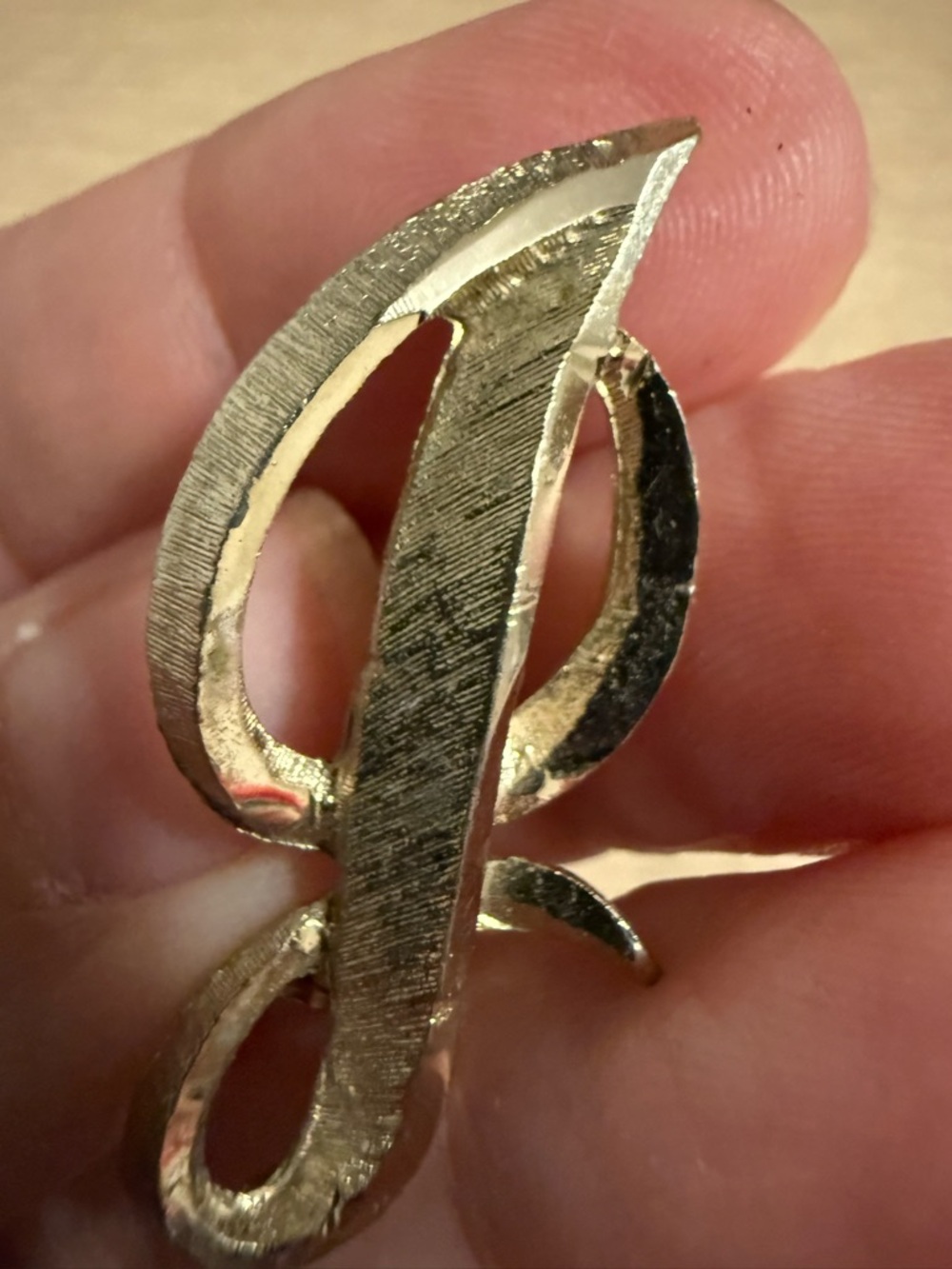 Gold Script Letter J Pin - Picture 2 of 5